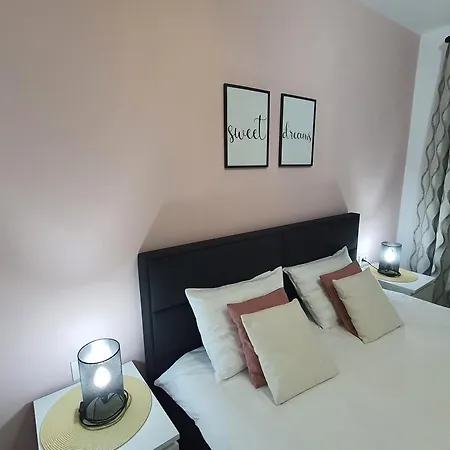One Apartment-2